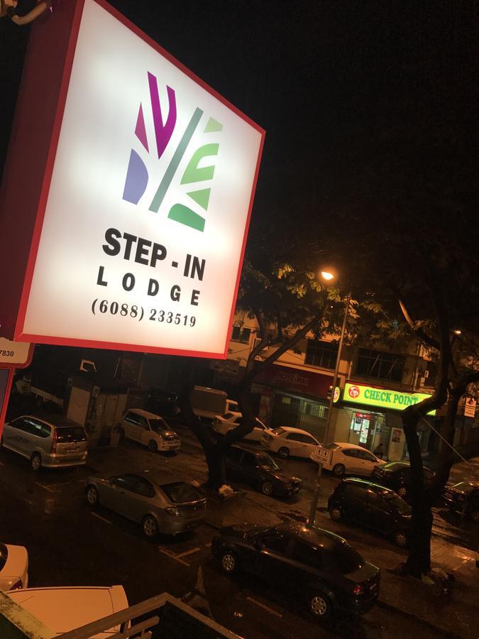 Step-In Lodge Kota Kinabalu Exterior foto